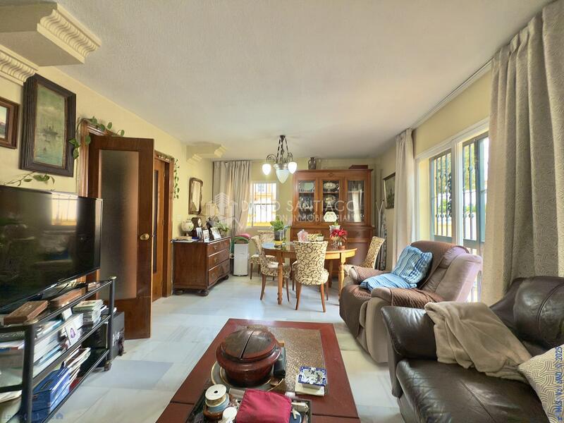 7 bedroom Villa for sale
