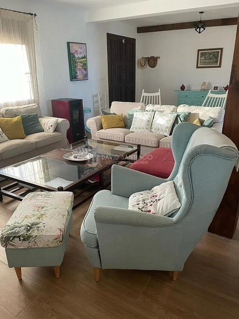 4 bedroom Country House for sale