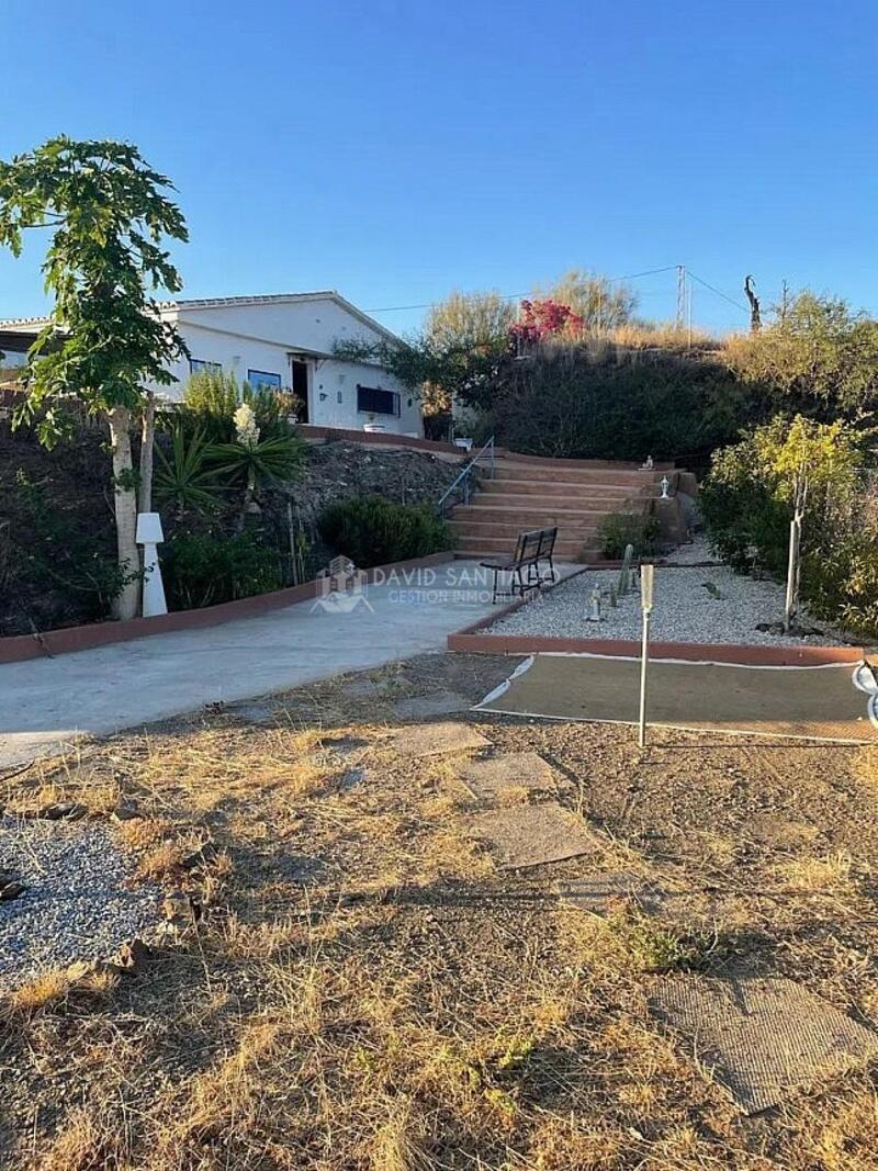 4 bedroom Country House for sale