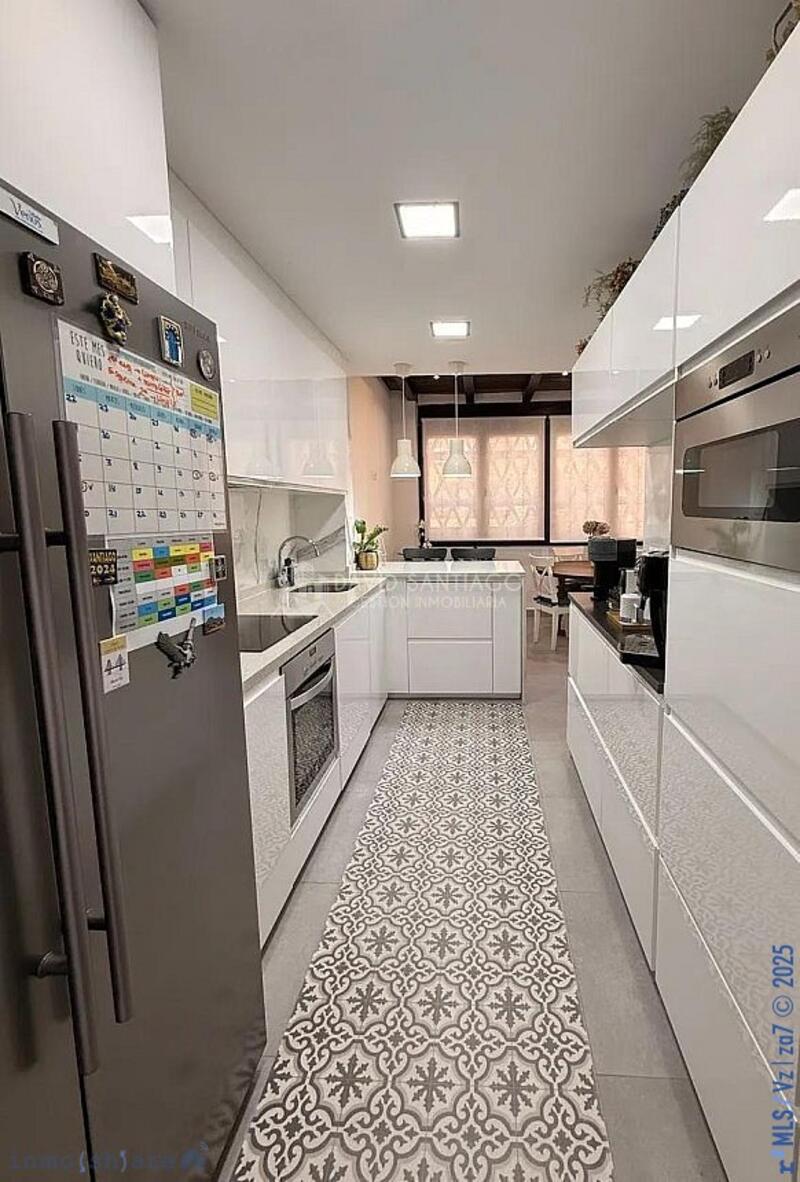 4 bedroom Apartment for sale 4 bedroom Apartment for sale