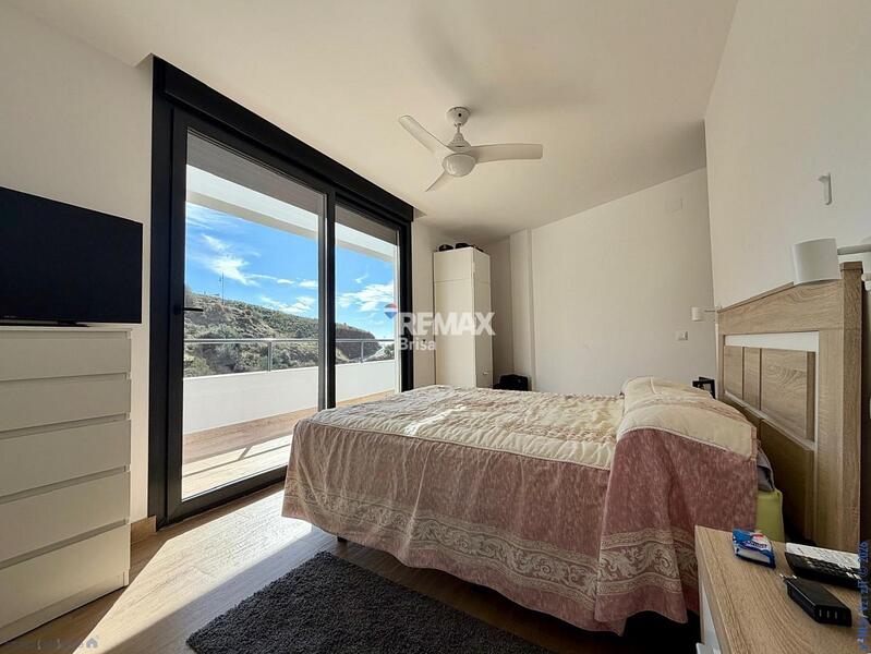 2 Cuarto Adosado en venta