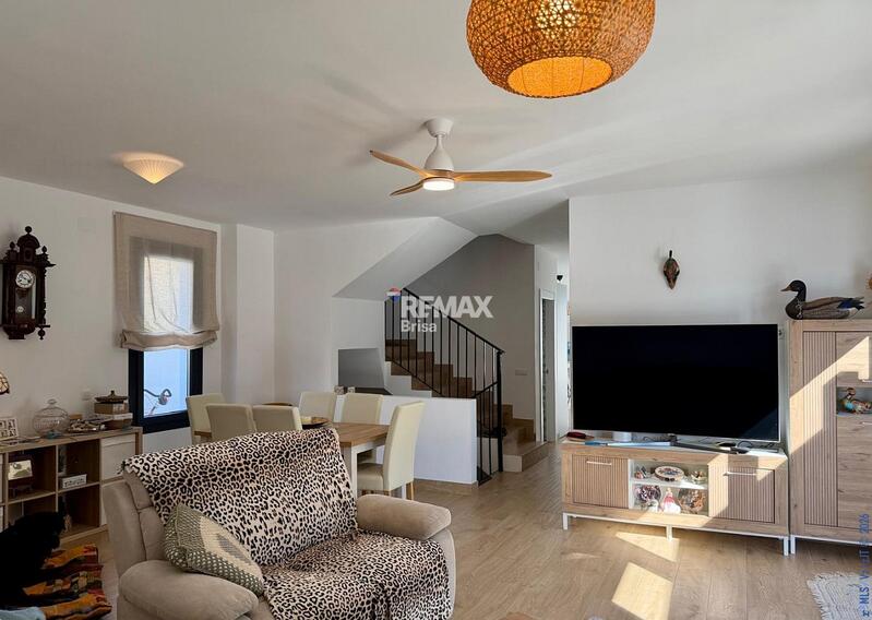 2 Cuarto Adosado en venta