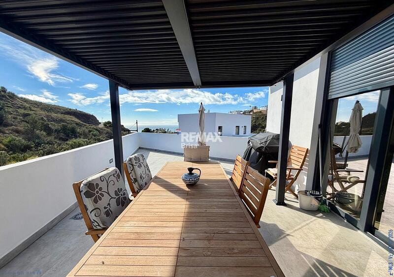 2 Cuarto Adosado en venta