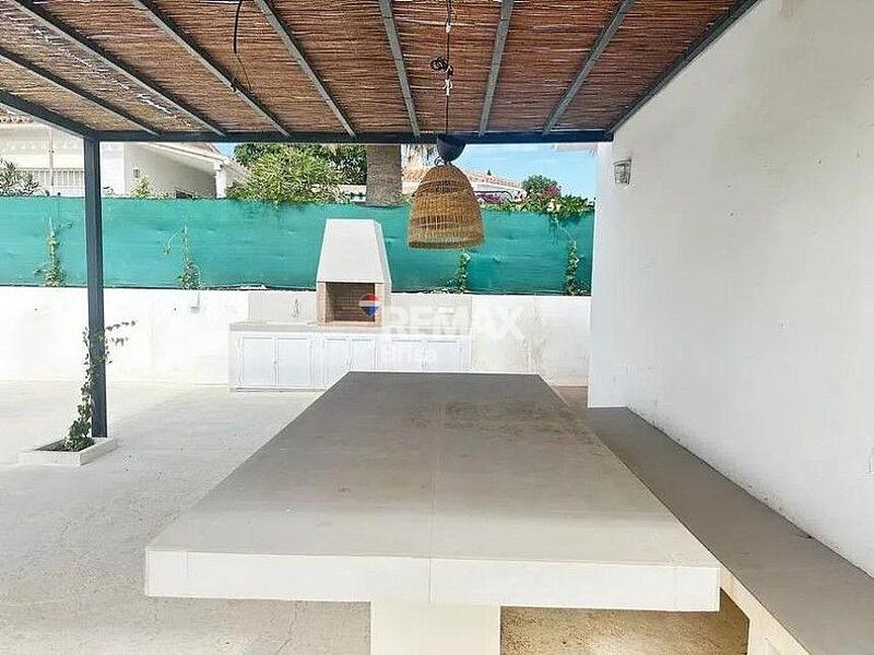 4 bedroom Villa for sale