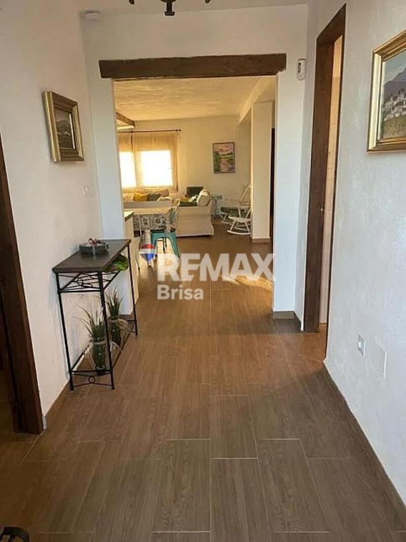 4 спальная комната Деревенский Дом продается 4 спальная комната Деревенский Дом продается