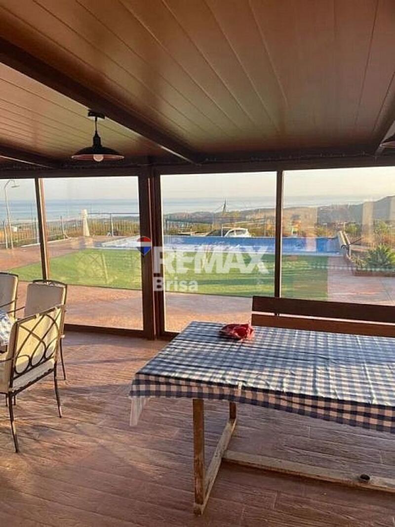 4 спальная комната Деревенский Дом продается 4 спальная комната Деревенский Дом продается