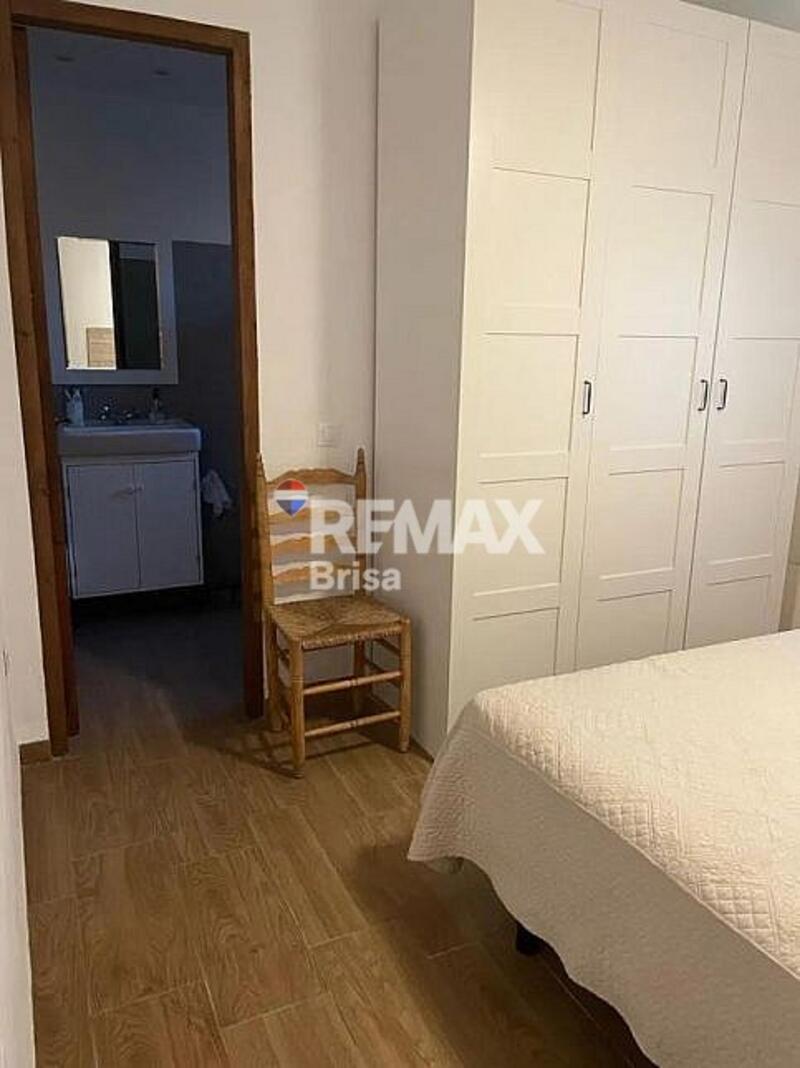 4 спальная комната Деревенский Дом продается 4 спальная комната Деревенский Дом продается