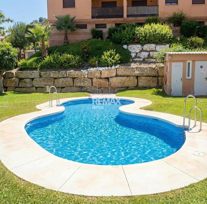 квартира в долгосрочную аренду в Rincon de la Victoria, Málaga квартира в долгосрочную аренду в Rincon de la Victoria, Málaga