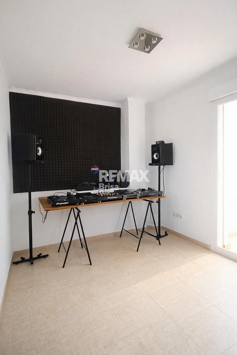 5 Cuarto Dúplex en venta