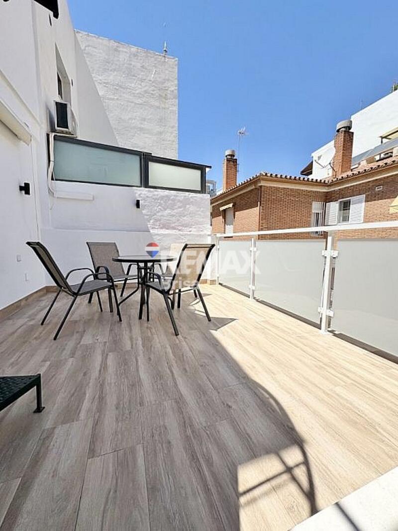 Appartement voor lange termijn huur in Torre del Mar, Málaga