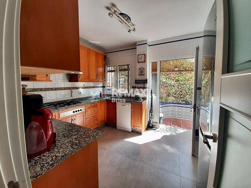 3 bedroom Villa for Long Term Rent