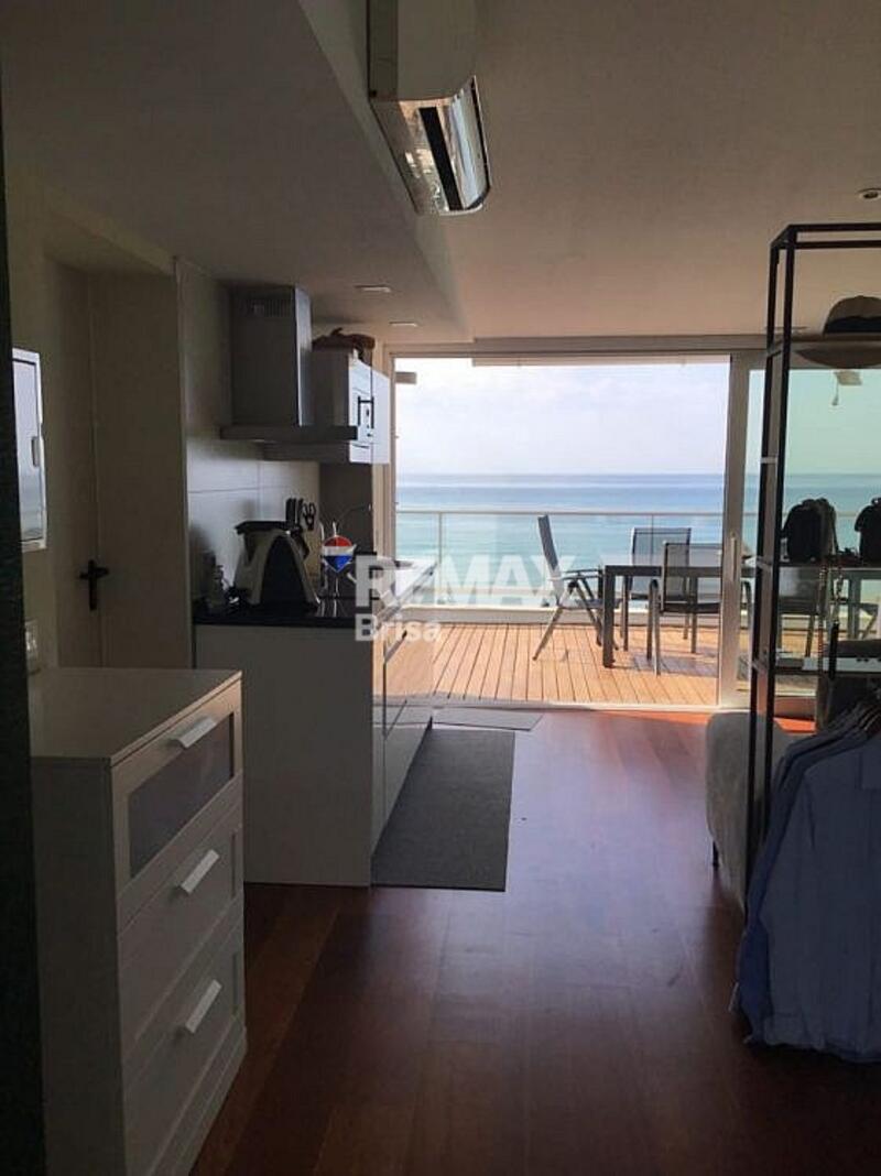 1 bedroom Apartment for Long Term Rent