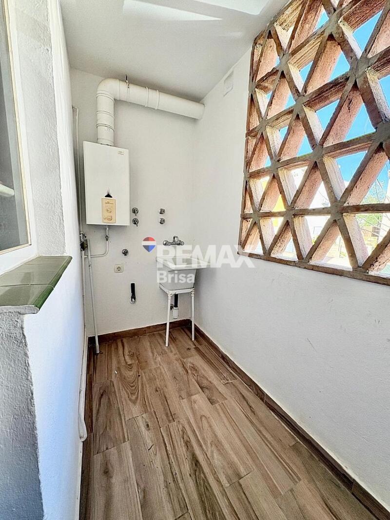 4 bedroom Apartment for sale