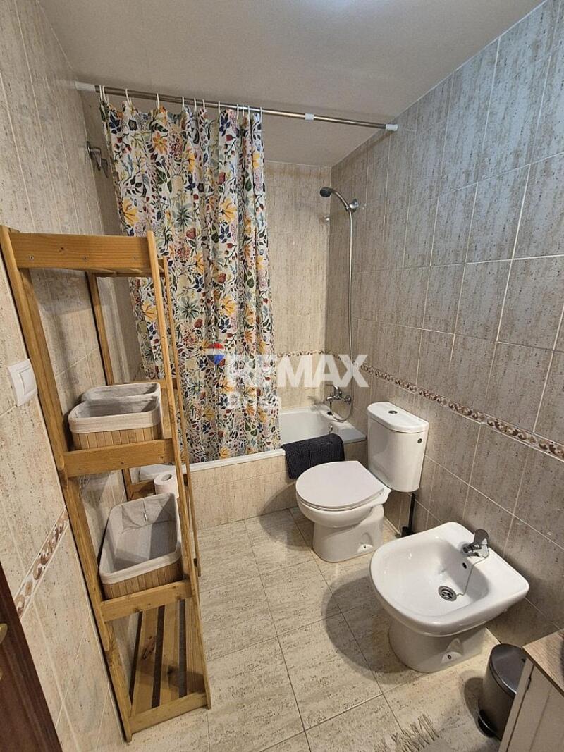 2 bedroom Apartment for Long Term Rent