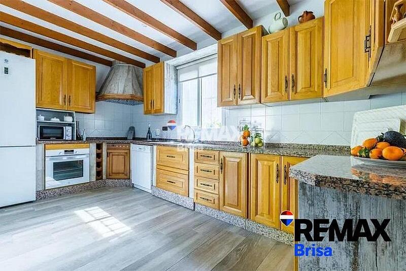 4 bedroom Duplex for Long Term Rent