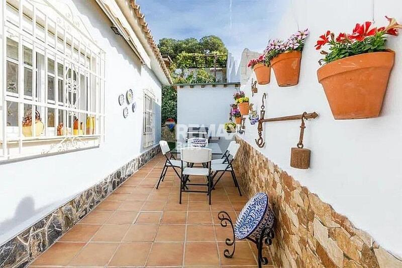 4 bedroom Duplex for Long Term Rent