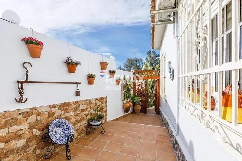 4 bedroom Duplex for Long Term Rent