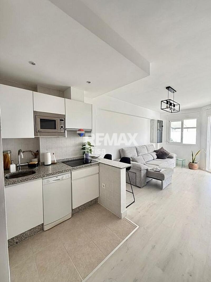 1 bedroom Apartment for Long Term Rent