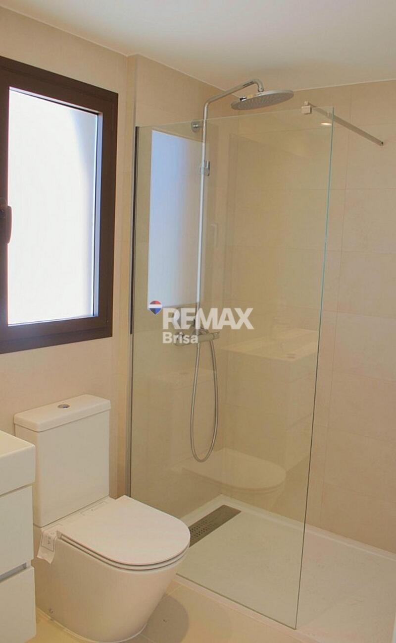 3 bedroom Apartment for sale