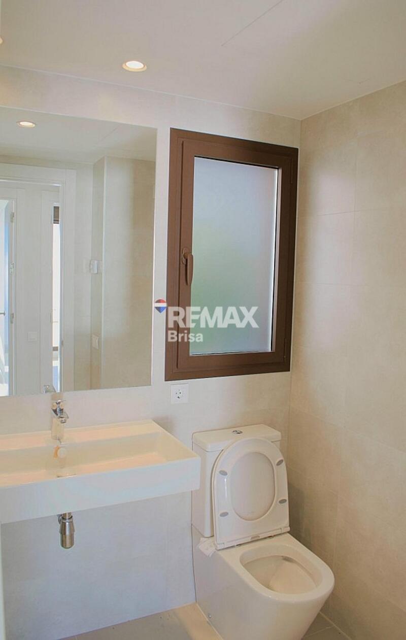 3 bedroom Apartment for sale