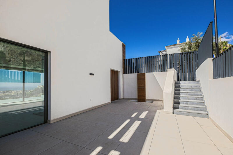 4 bedroom Villa for sale