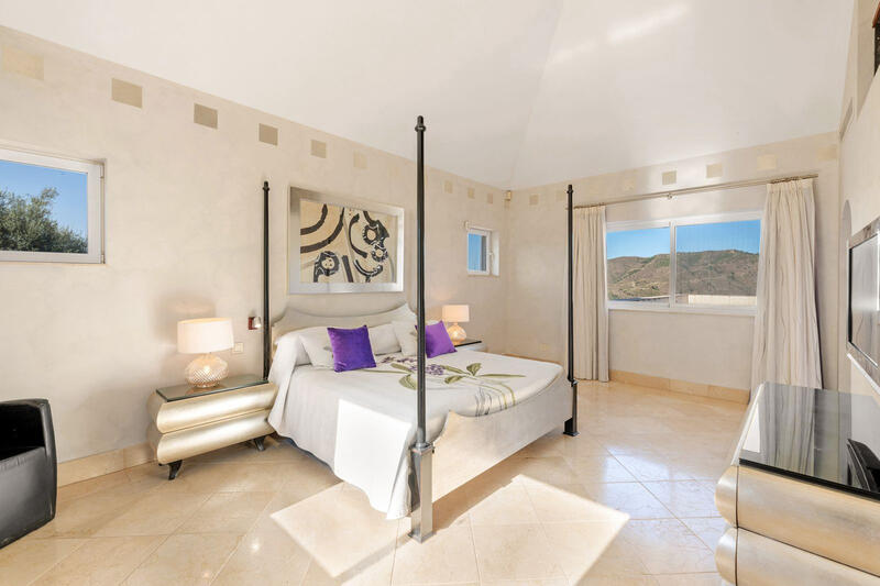 Villa zu verkaufen in Istan, Málaga