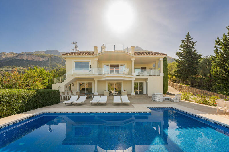 5 bedroom Villa for sale