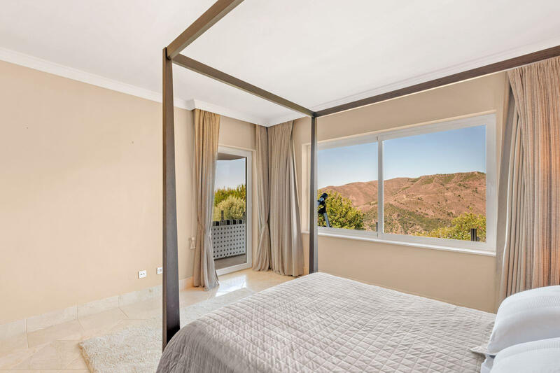 5 bedroom Villa for sale