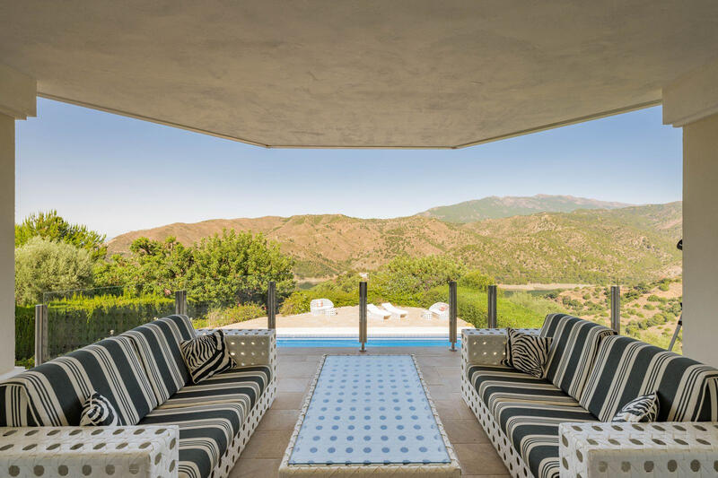 5 bedroom Villa for sale