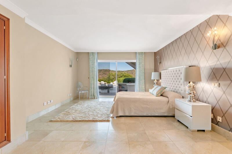 5 bedroom Villa for sale