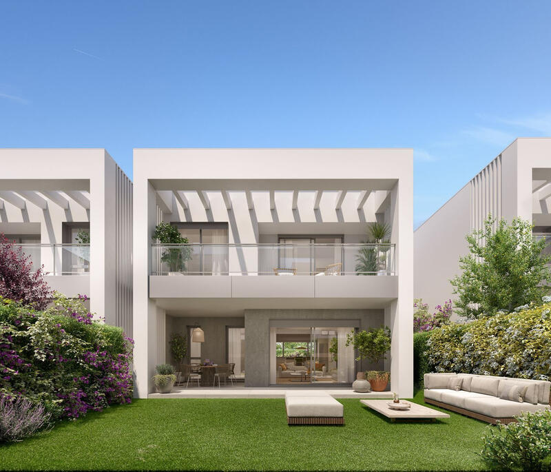 Villa for sale in Elviria, Málaga