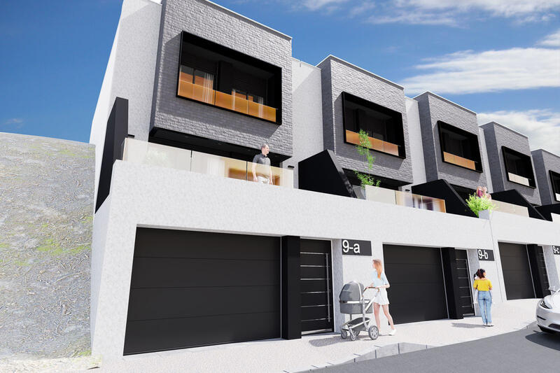 3 bedroom Townhouse for sale