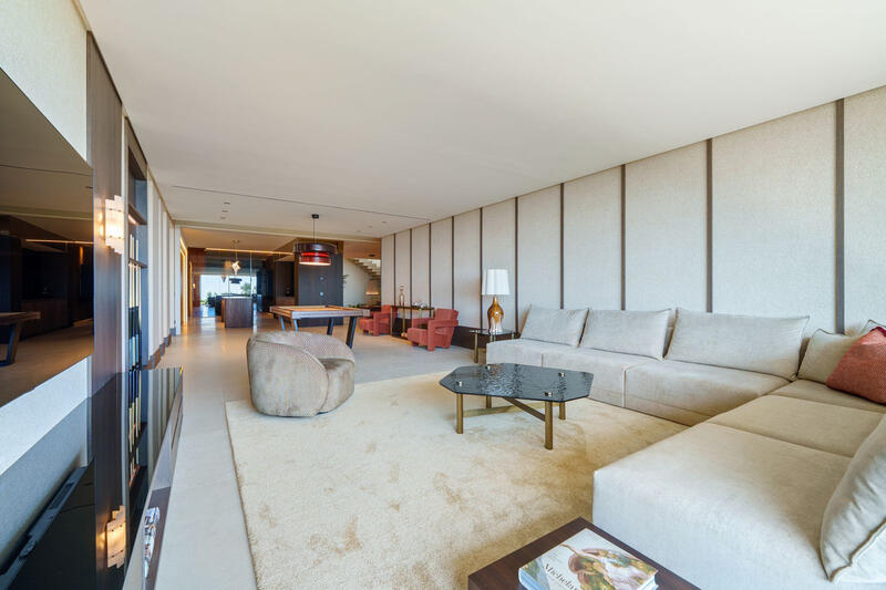 8 bedroom Villa for sale