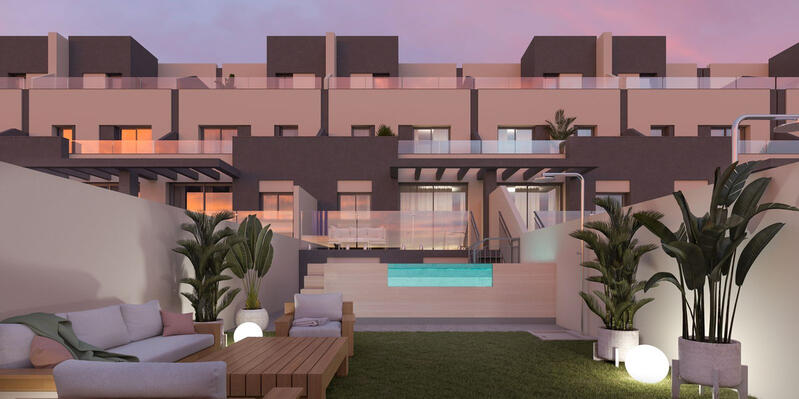 4 bedroom Townhouse for sale