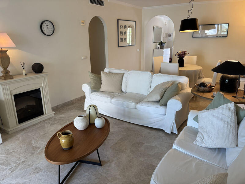 3 bedroom Apartment for sale