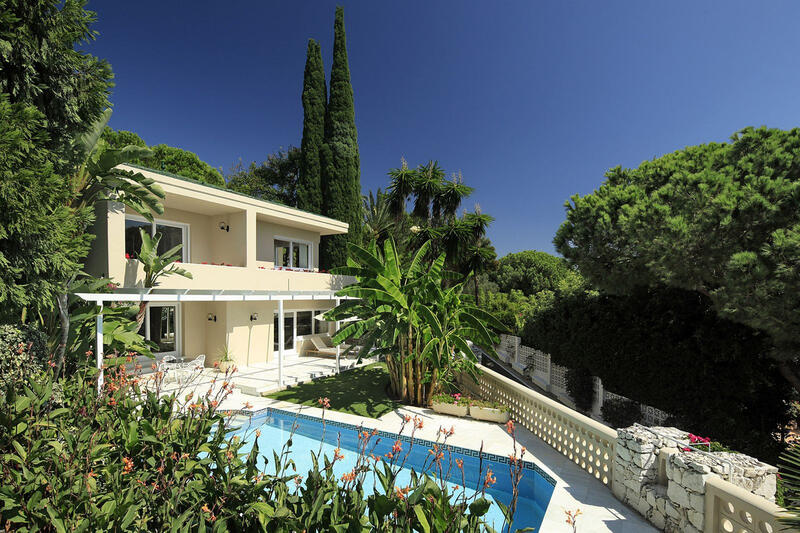 12 chambre Villa à vendre