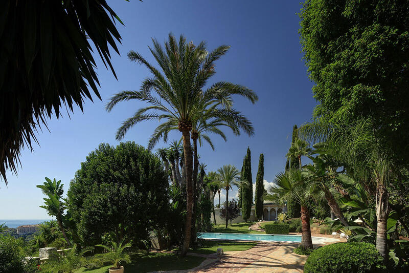 12 chambre Villa à vendre