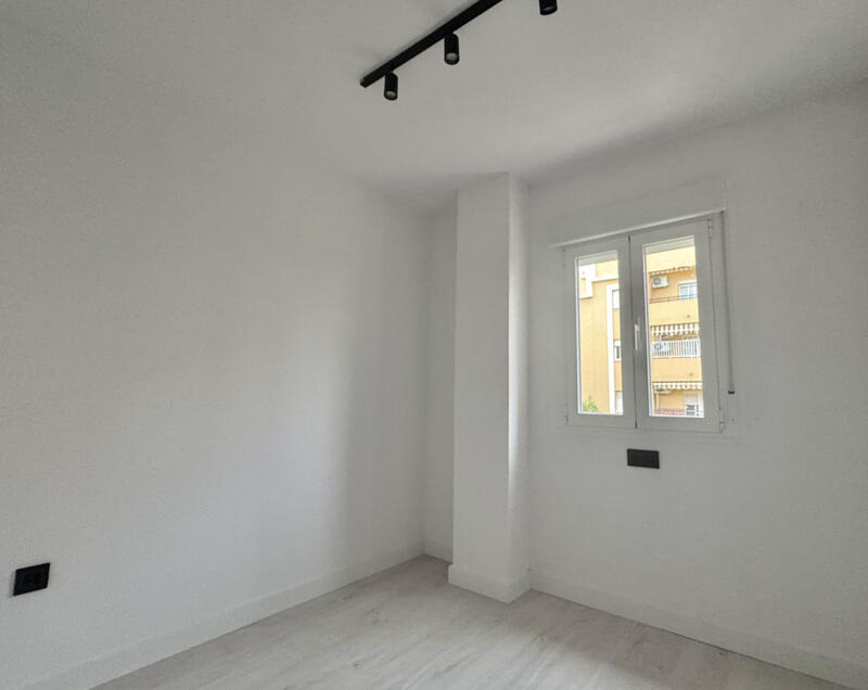 4 Schlafzimmer Appartement zu verkaufen