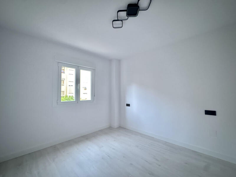4 Schlafzimmer Appartement zu verkaufen