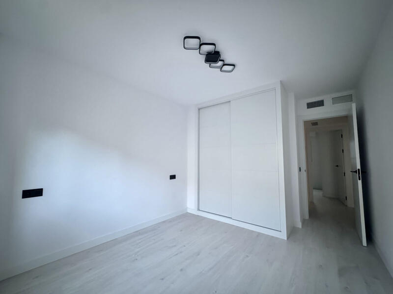 4 Schlafzimmer Appartement zu verkaufen