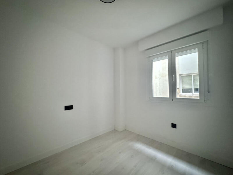 4 Schlafzimmer Appartement zu verkaufen