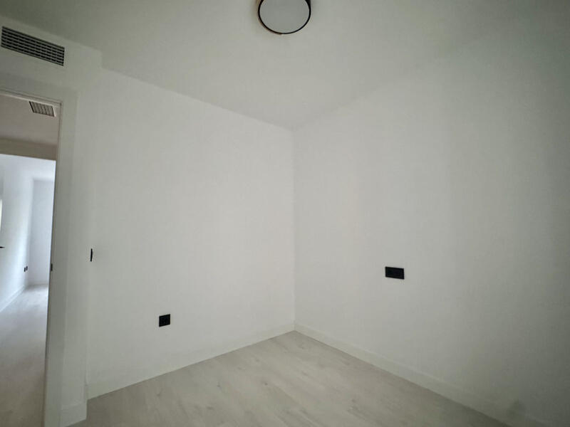 4 Schlafzimmer Appartement zu verkaufen
