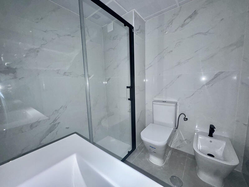 4 Schlafzimmer Appartement zu verkaufen