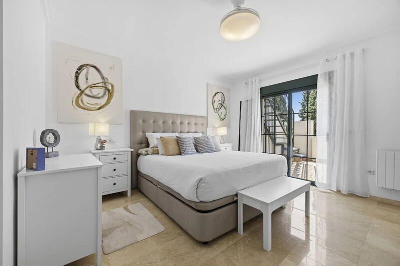 3 Schlafzimmer Stadthaus zu verkaufen