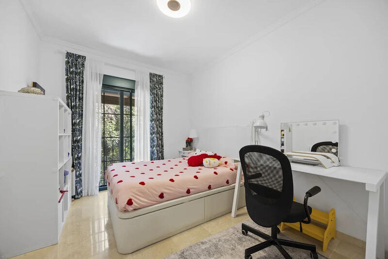 3 Schlafzimmer Stadthaus zu verkaufen