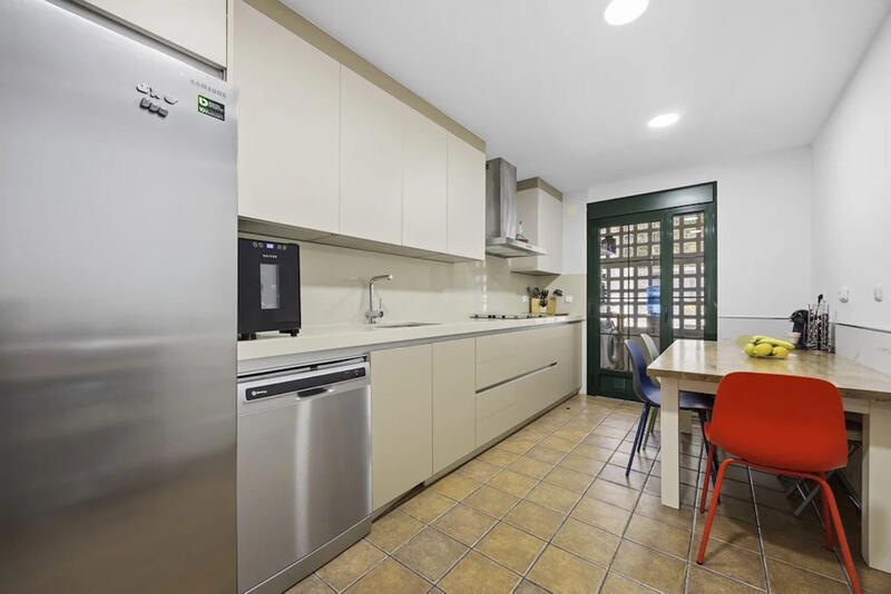 3 Schlafzimmer Stadthaus zu verkaufen