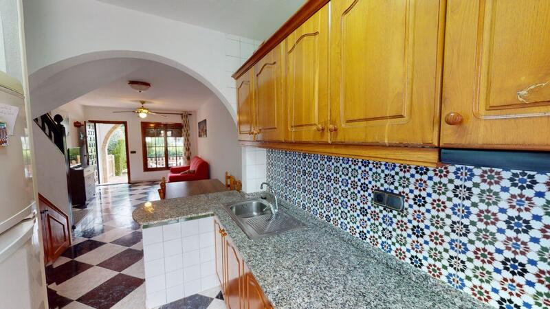 2 bedroom Townhouse for sale