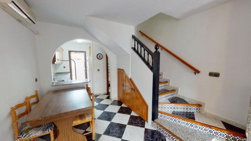 2 bedroom Townhouse for sale