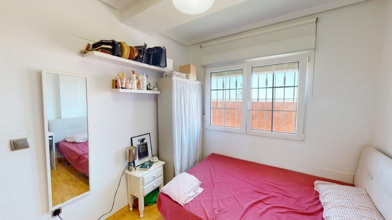 4 Schlafzimmer Stadthaus zu verkaufen