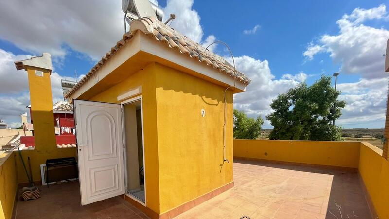 2 Cuarto Villa en venta